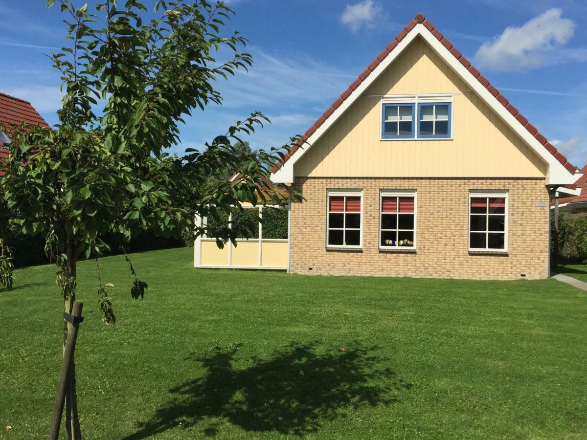 Holiday home Zeeduinenbos